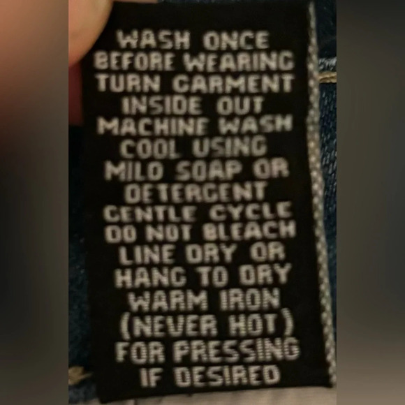 Rue21 High Waisted Cudded Denim Shorts Embroidered Pink Flamingos Size 7/8 🦩 - Picture 8 of 8